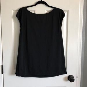 GapBody black cap sleeve top.